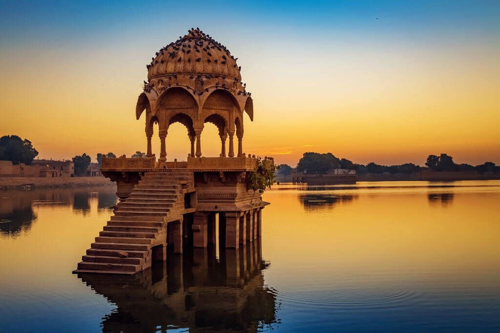 Gadi Sagar Lake, Jaisalmer, Rajasthan