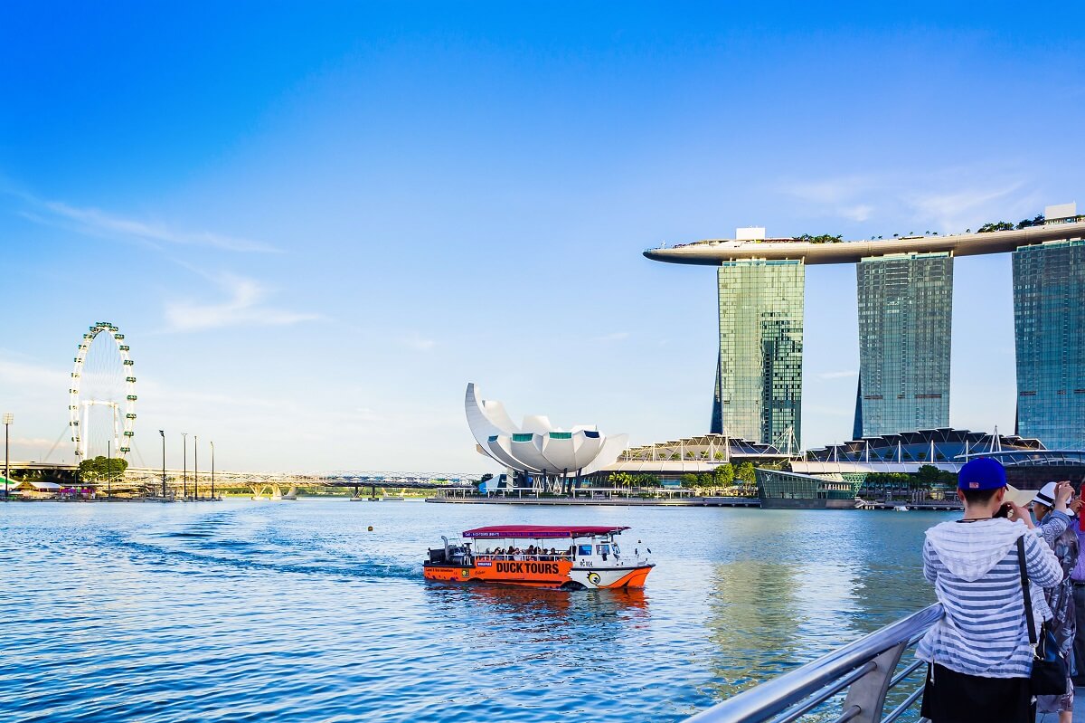 Lavish Treatment of Singapore DUCK tours
