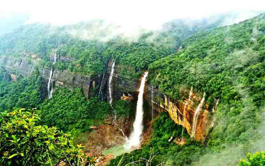 Nohkalikai-Falls-Cherrapunji
