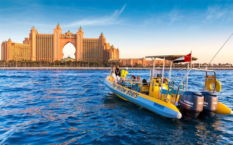 Paddleboat Ride Palm Jumeirah Dubai