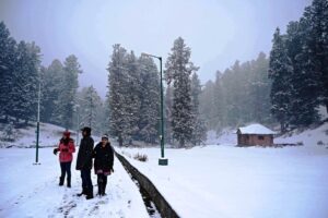 sri-nagar-hill-station-india-November