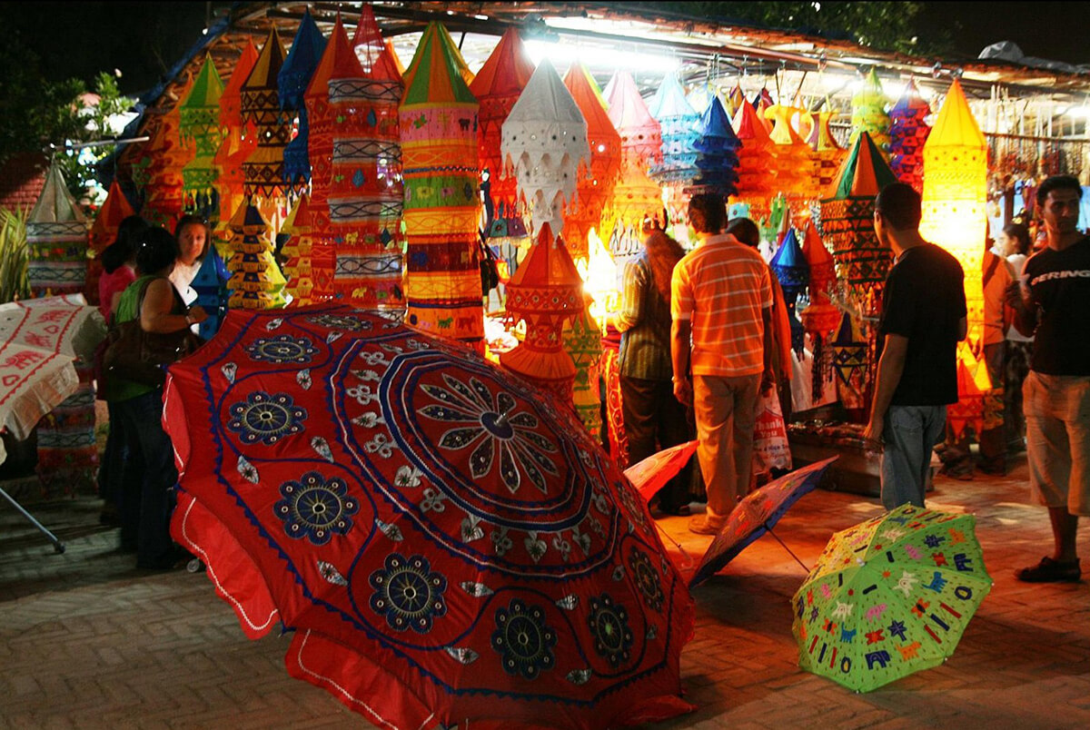Delhi – ‘Attend Carnival and Diwali Fair’