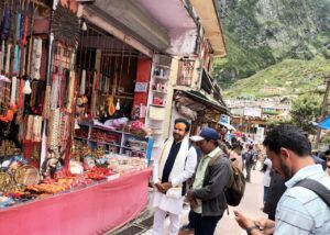 Shopping-In-Uttarakhand-What-To-Buy-And-Where