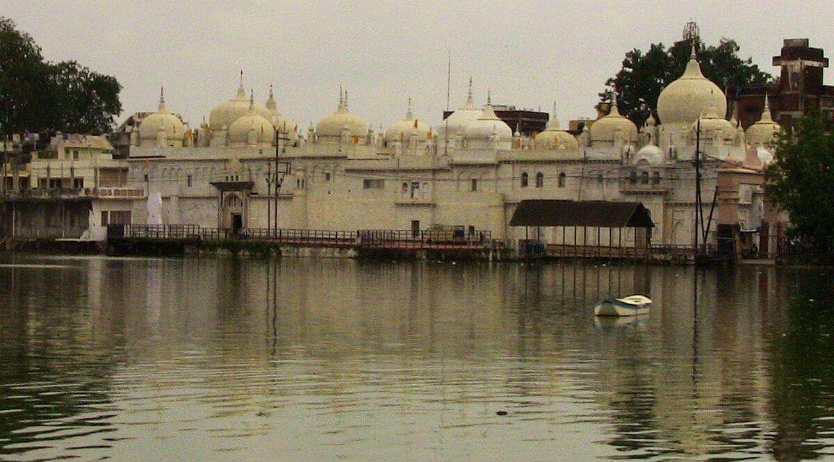 Hanumantal Jain Mandir Jabalpur Madhya Pradesh