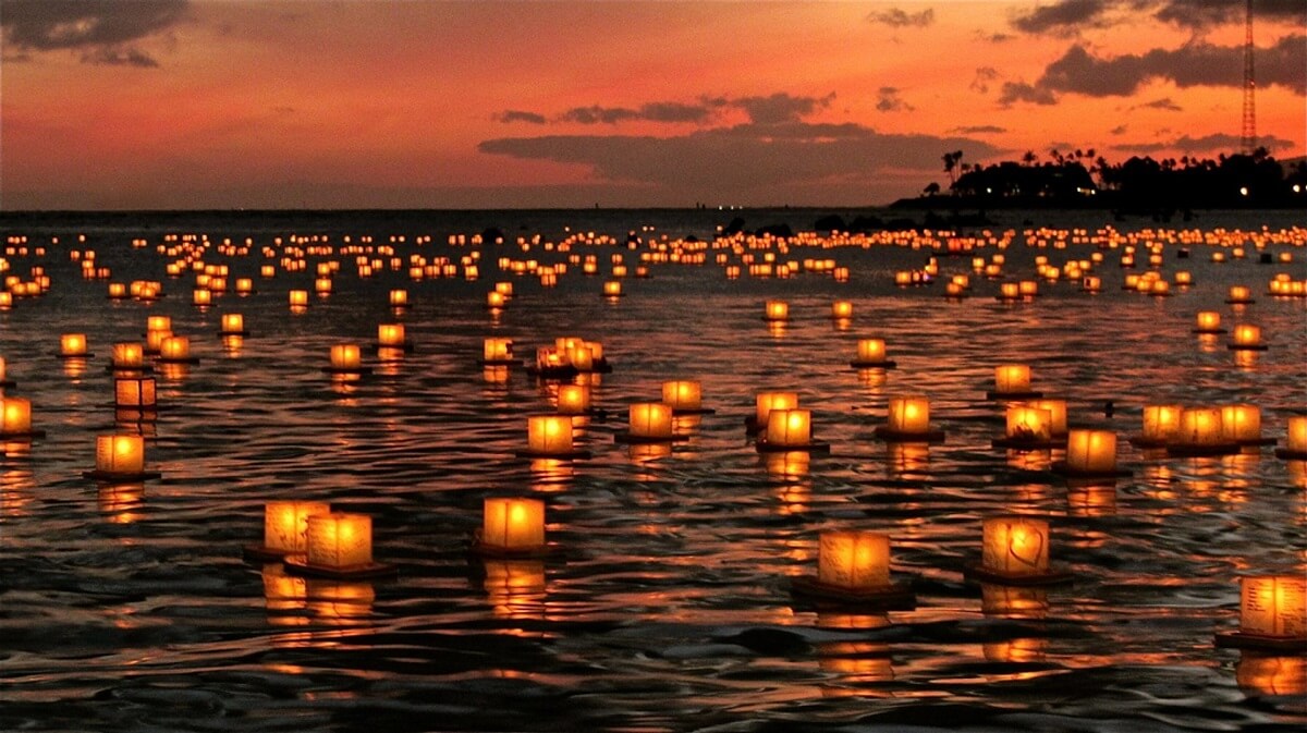 Hawaiian Lantern Floating Festival