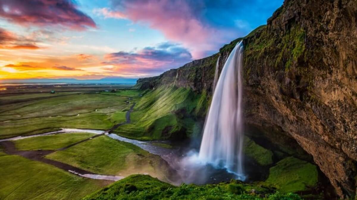 Iceland's Seljalandsfoss Waterfall