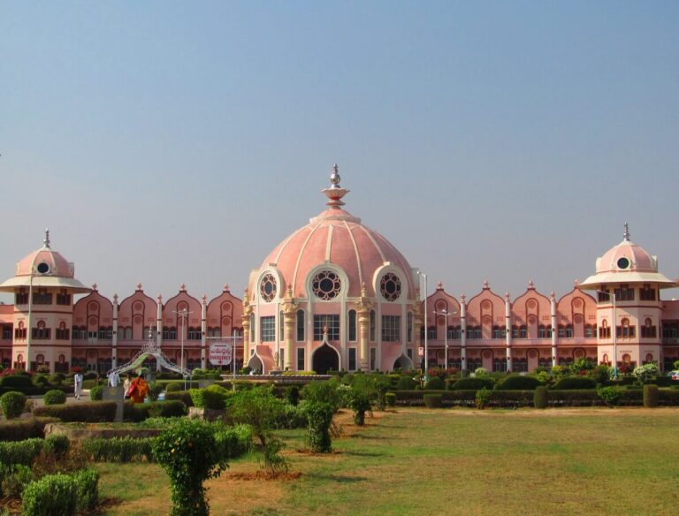 Puttaparthi, Andhra Pradesh