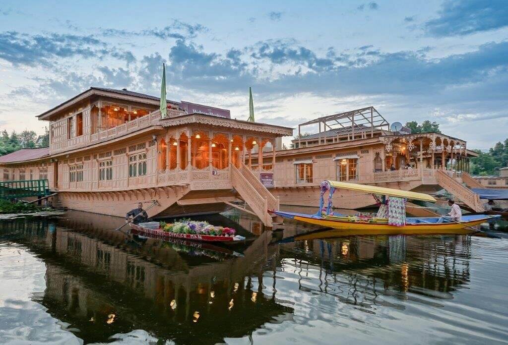 Welcomheritage Gurkha Houseboats, Nigeen Lake Kashmir