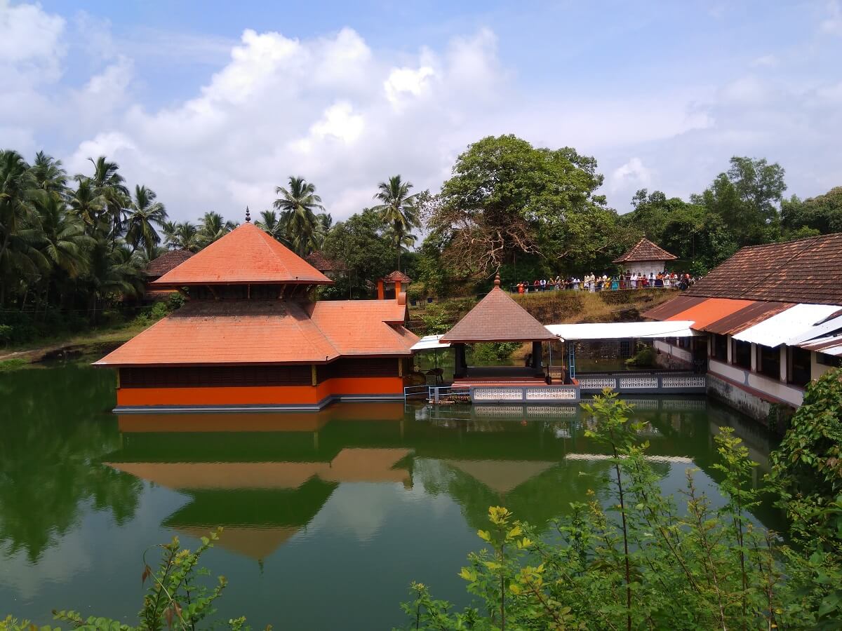 Anantapura Lake Temple Kasaragod Kerala