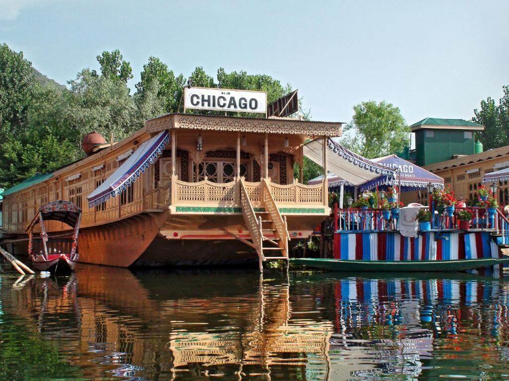 Chicago Houseboat Group Srinagar Kashmir