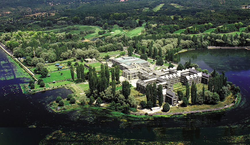 Hotel Centaur Lake View Srinagar Kashmir