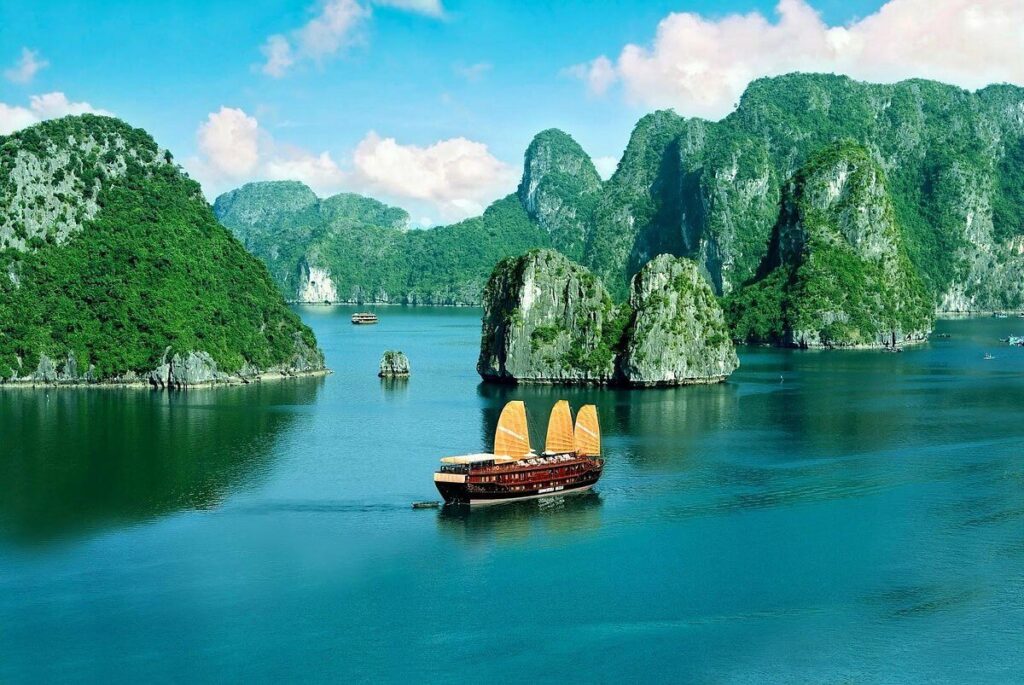 Bai Tu Long Bay Vietnam