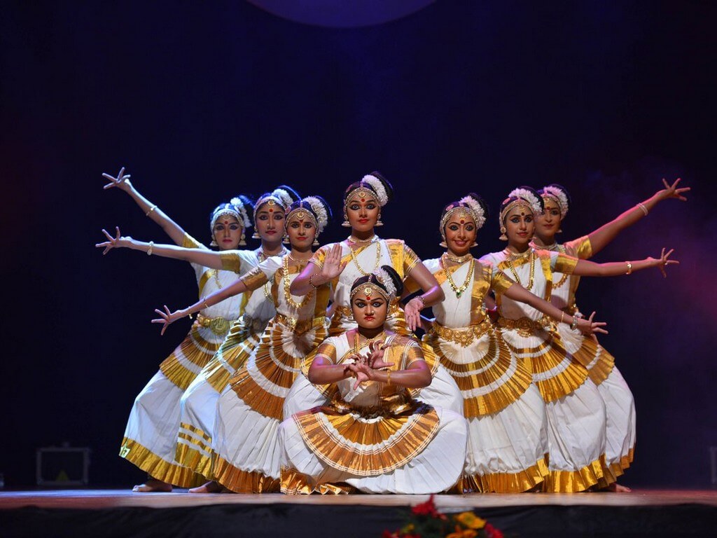 Mohiniyattam Dance Kerala