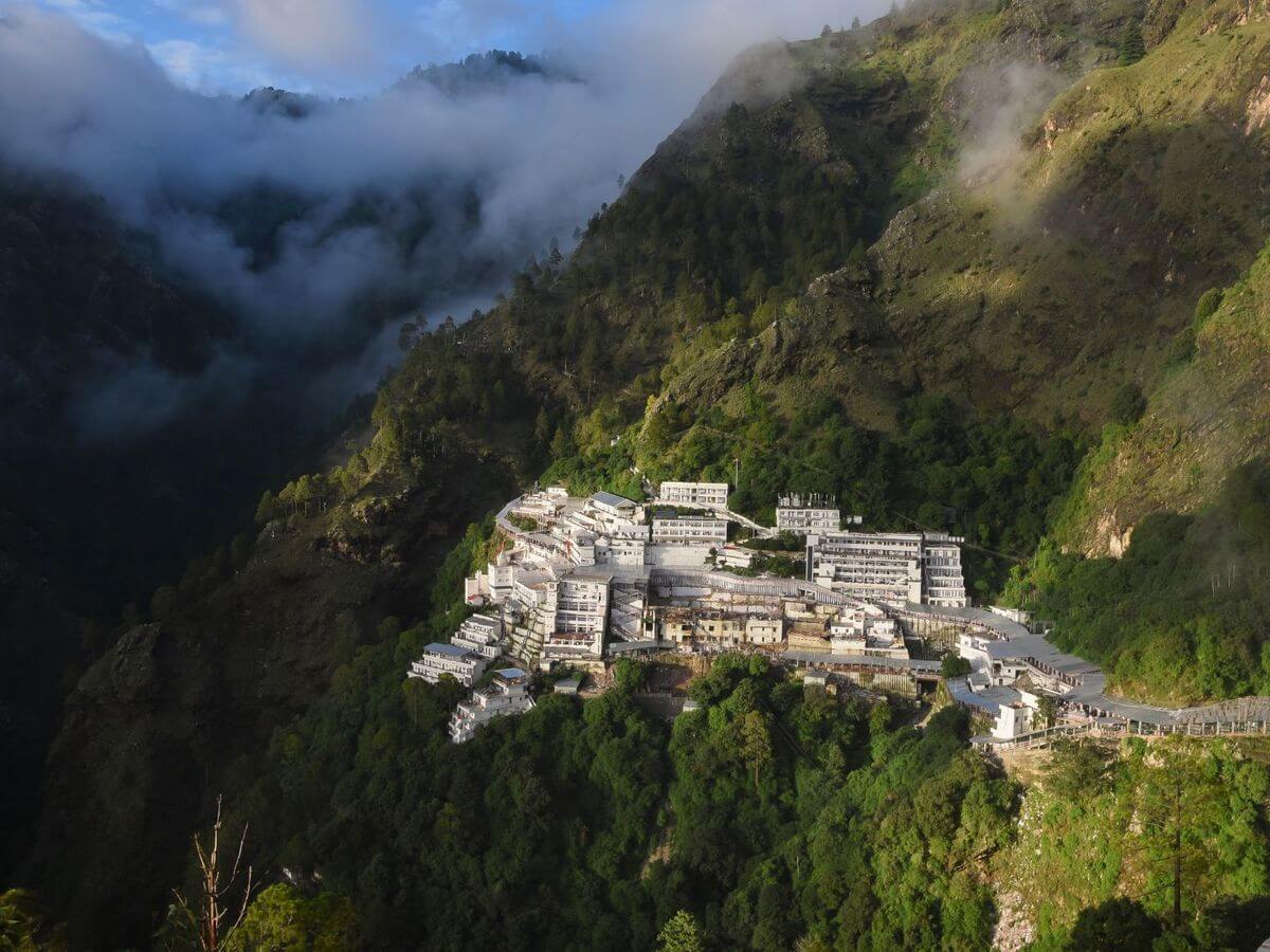 Vaishno Devi Temple: Best Time To Visit, Temperature, Snowfall ...