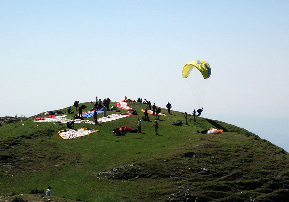 paragliding in Uttarakhand