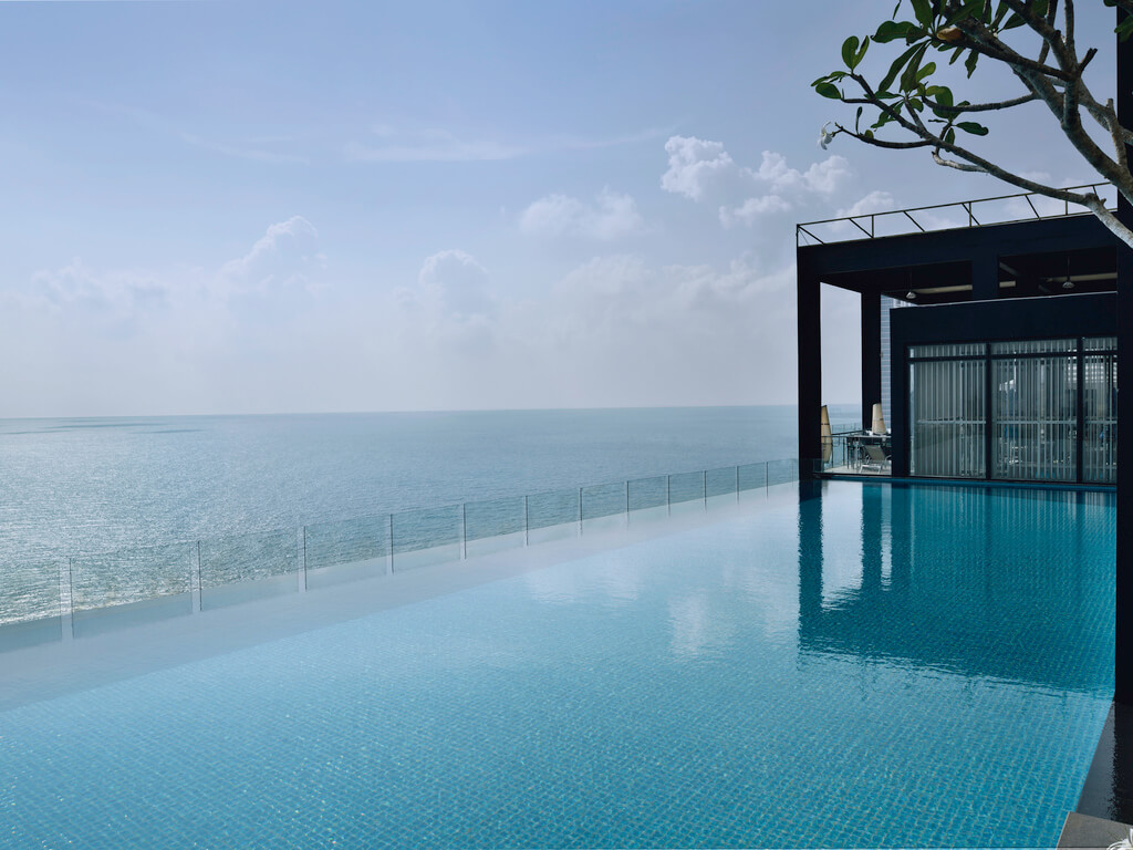 Mövenpick Hotel Colombo Sri Lanka