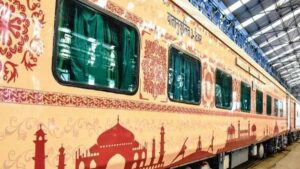 bharat-gaurav-train