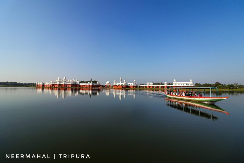 You can stay in some of these palaces turned into hotels.