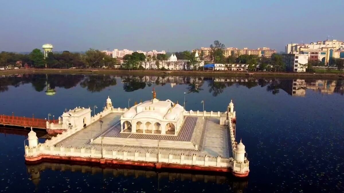 Pawapuri Jain Temple Nalanda Bihar