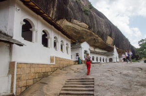 12 Most Famous Buddhist Temples in Sri Lanka