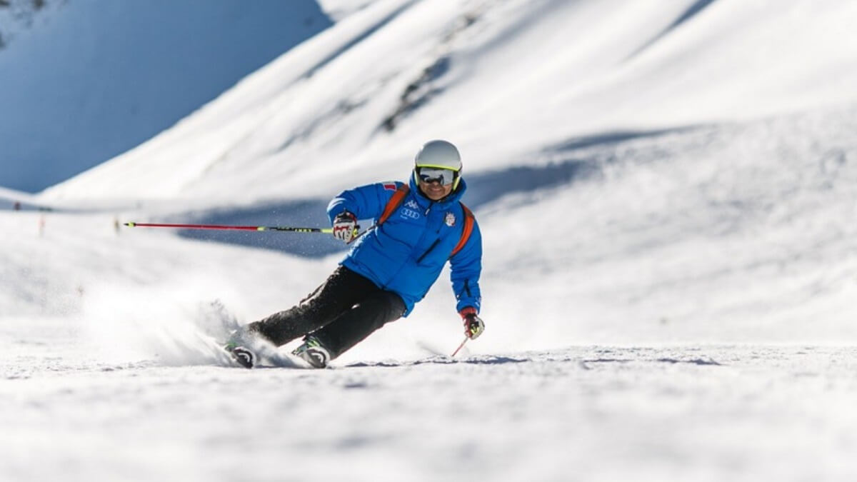 Skiing in Pulwama Jammu Kashmir