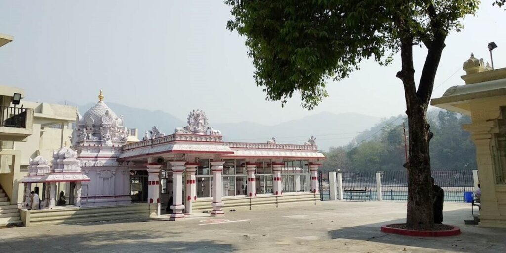 Swami Dayananda Ashram Rishikesh