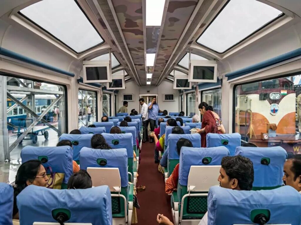 Travel from Mumbai to Pune in Vistadome Train