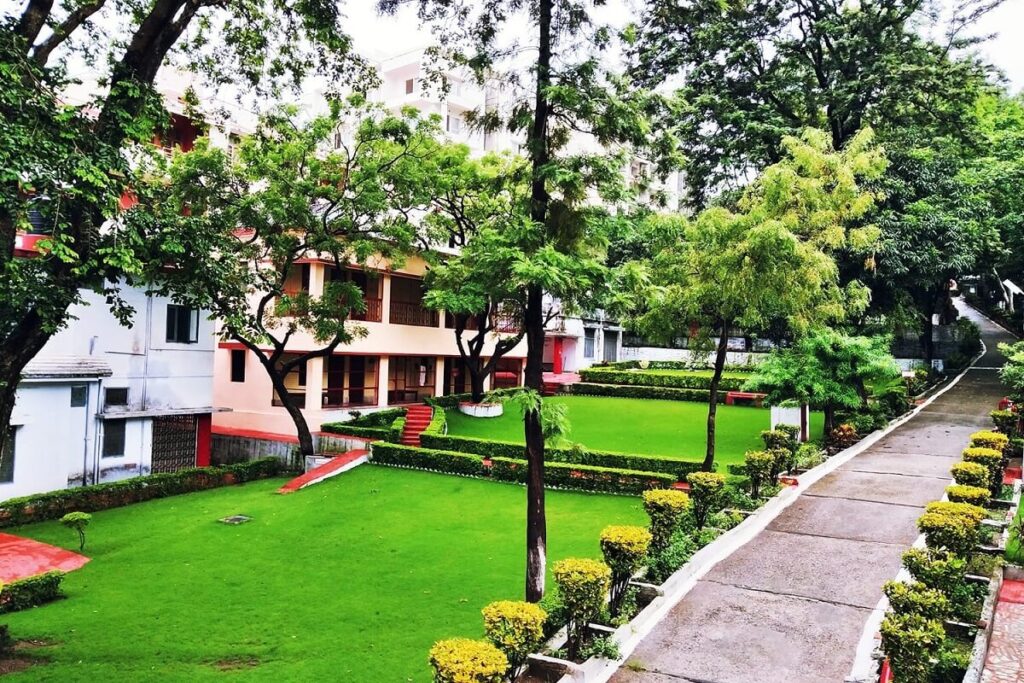 Yoga Niketan Ashram Rishikesh