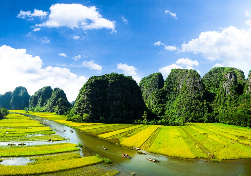 Best Places to Visit in Ninh Binh, Vietnam