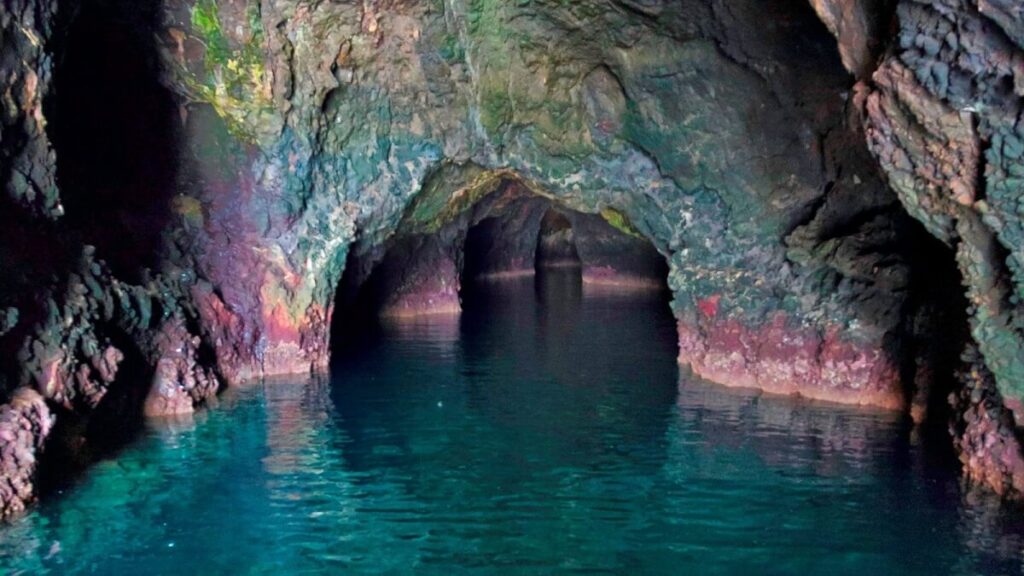 Painted Cave, USA