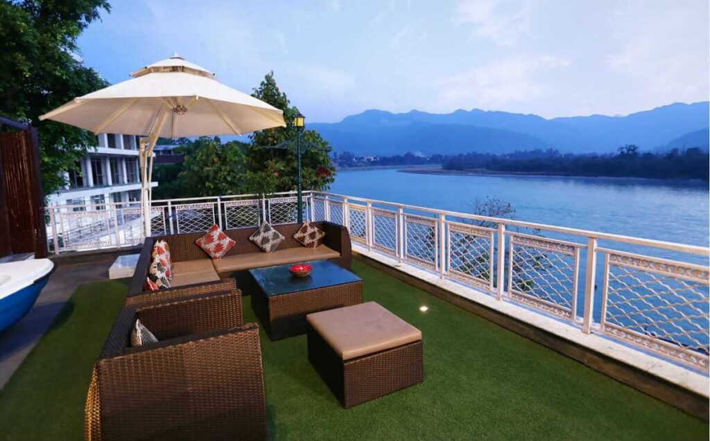 Ganga Kinare Rishikesh Uttarakhand