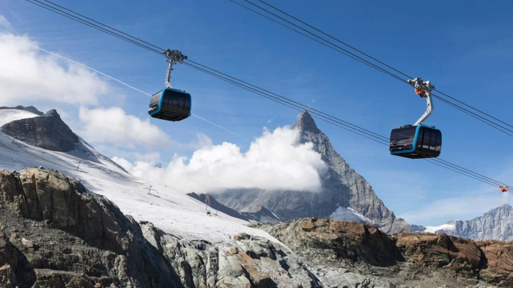Connect Switzerland and Italy in two hours with the Matterhorn Alpine Crossing!