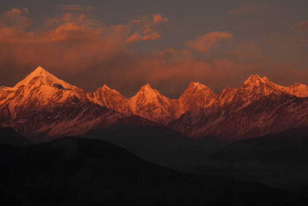 Sunrises and Sunsets Munsiyari Uttarakhand