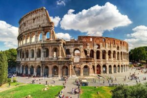 Top 15 Wonderful Historic Monuments in the World