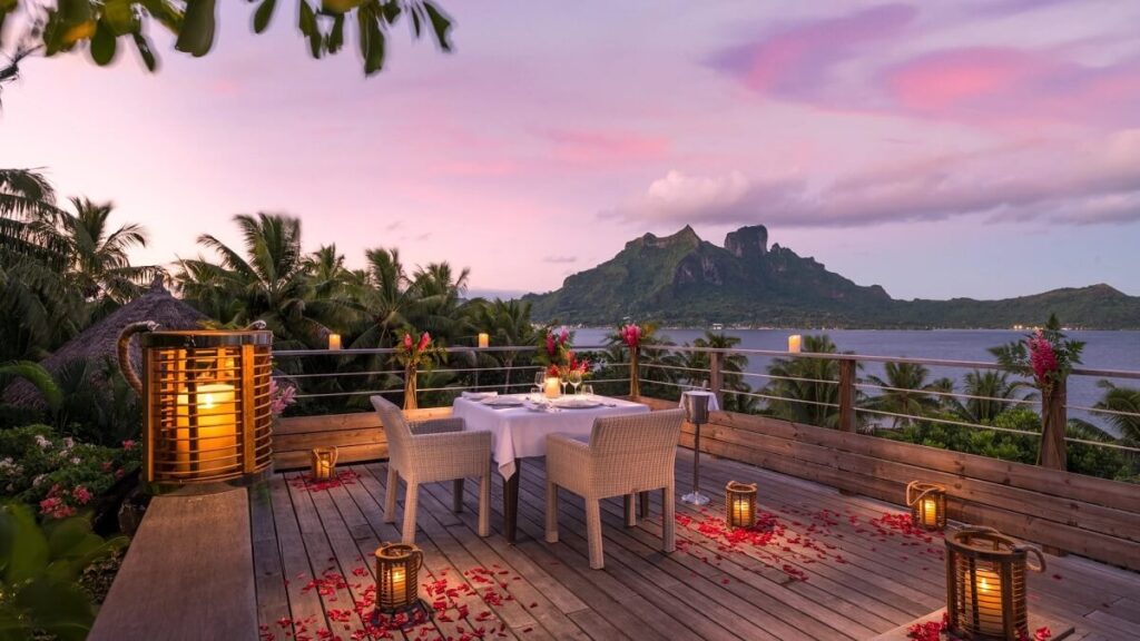 Dinning Restaurant Motutapu, Bora Bora