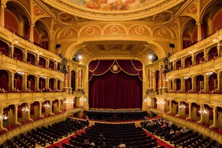 Top 20 Opera Houses Around the World - Tusk Travel Blog