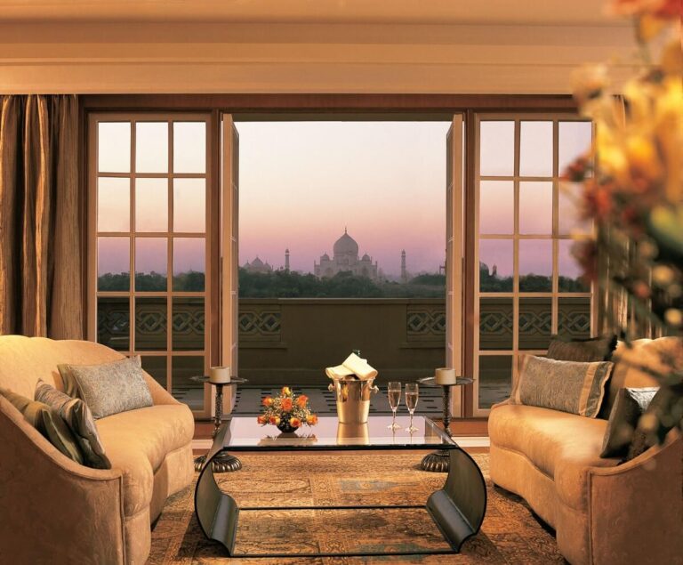 The Kohinoor Suite The Oberoi Amarvilas Agra