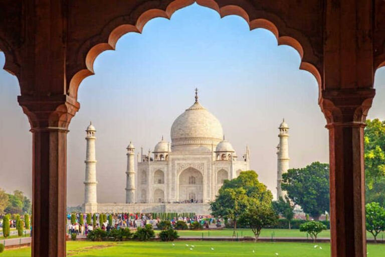 Taj Mahal Sunrise Tour from Delhi
