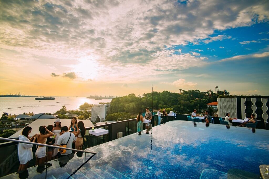 1-Altitude Coast Rooftop Bars in Singapore