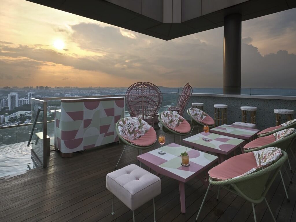 Las Palmas Rooftop Bar in Singapore