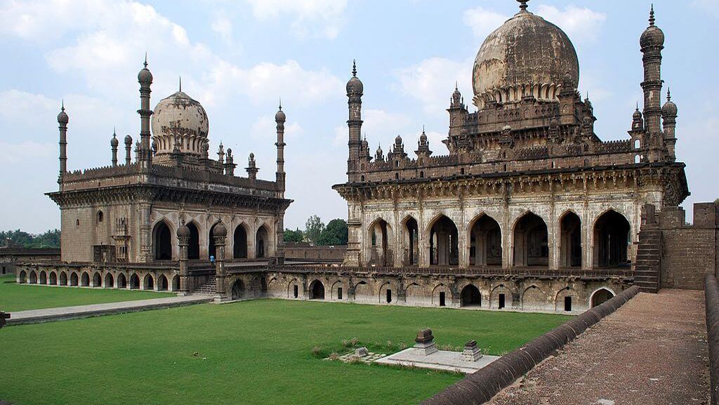 Ibrahim Rauza Bijapur Karnataka