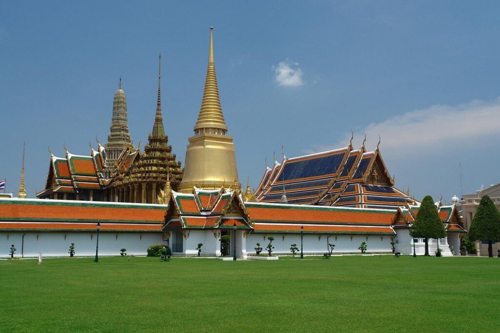 Phra Si Rattana Chedi Bangkok Thailand