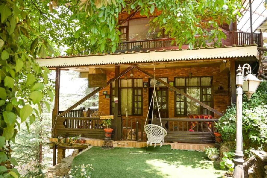 Royal Swiss Cottage Chail Himachal