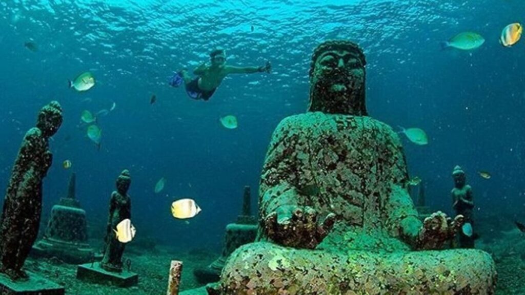 Snorkeling in Pemuteran Beach Bali Indonesia
