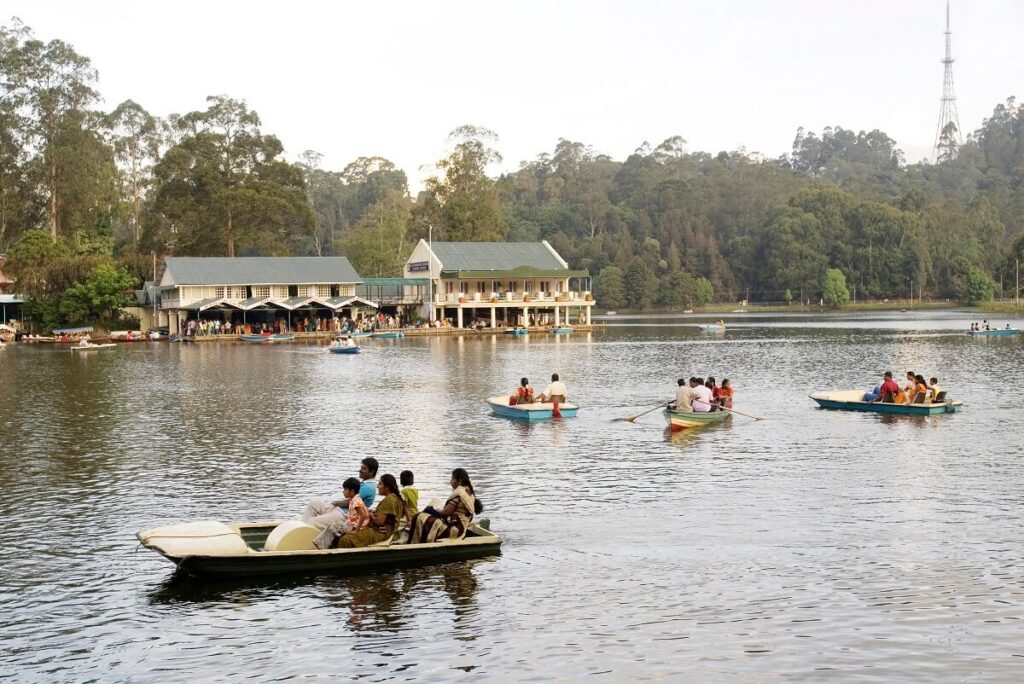 Boating in Kodaikanal Lake Tamil Nadu