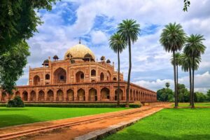 10 Famous Historical Monuments in Delhi