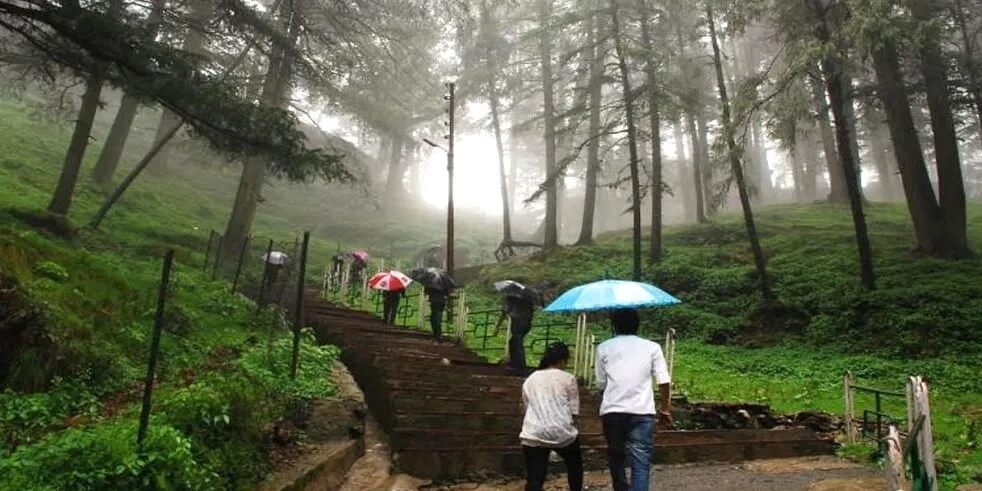 Jakhoo Hill Trek Himachal