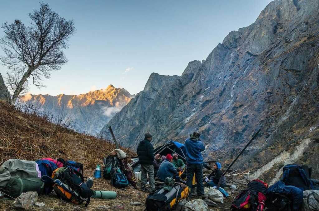 Binsar Trek Almora Uttarakhand