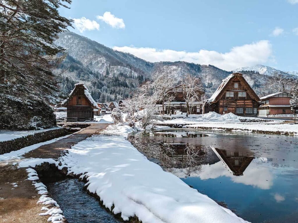 Shirakawago Winter Japan