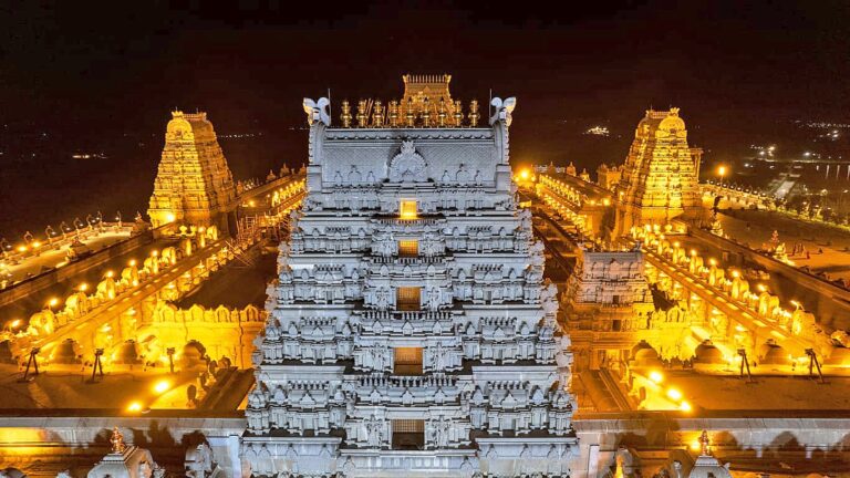 Yadagirigutta temple timings